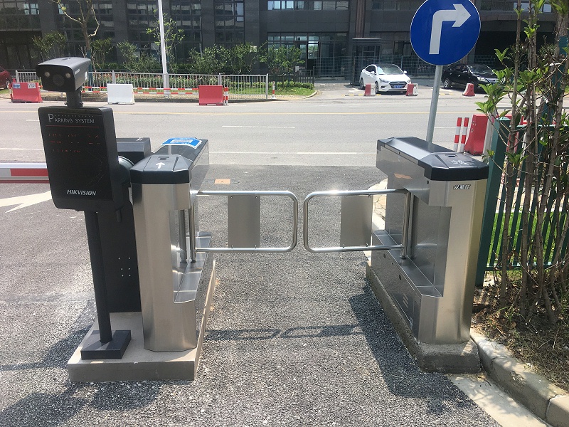摆闸